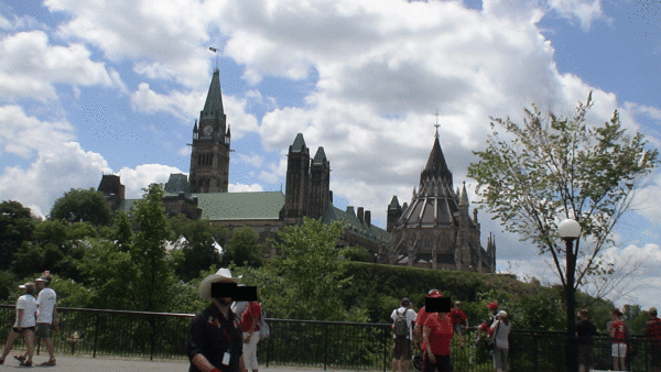 www.all-about-ottawa.com - Parliament-in-summer